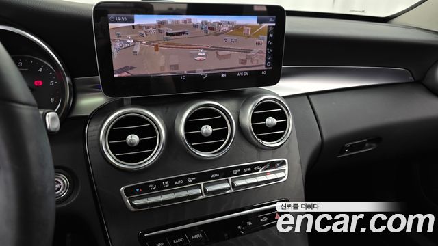 Mercedes-Benz C-Class 2019 — photo 19
