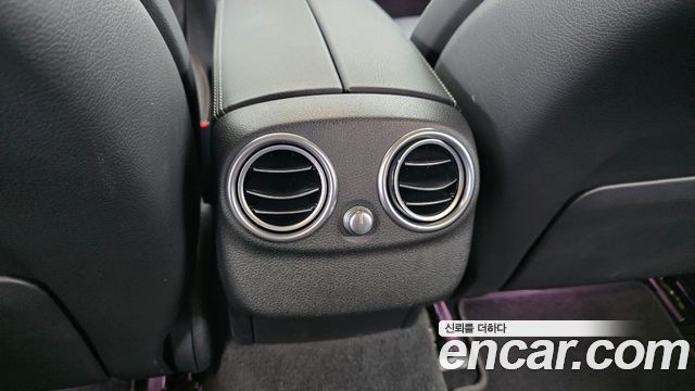 Mercedes-Benz C-Class 2019 — photo 25