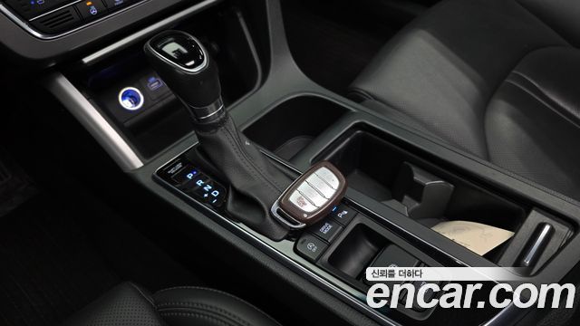 Hyundai Sonata 2017 — photo 12