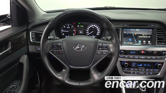 Hyundai Sonata 2017 — photo 20