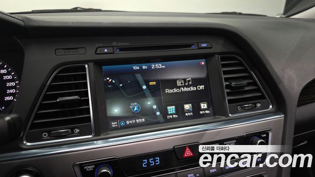 Hyundai Sonata 2017 — photo 21