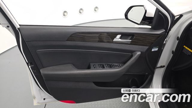 Hyundai Sonata 2017 — photo 14