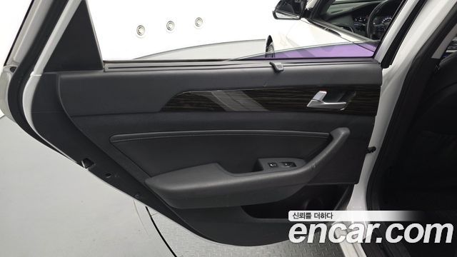 Hyundai Sonata 2017 — photo 15