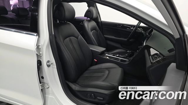Hyundai Sonata 2017 — photo 16