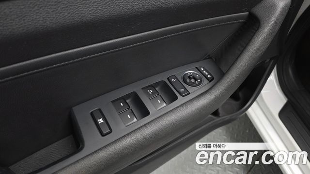 Hyundai Sonata 2017 — photo 36