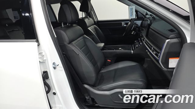 Hyundai Santafe 2024 — photo 17