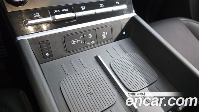 Hyundai Santafe 2024 — photo 28