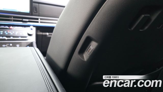 Hyundai Santafe 2024 — photo 35