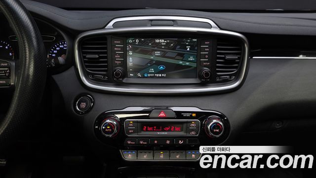 Kia Sorento 2018 — photo 20