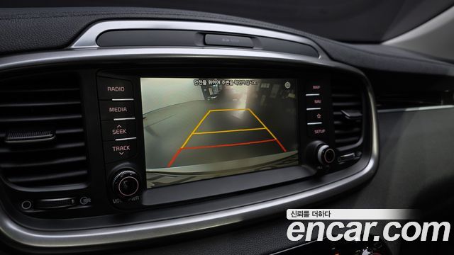 Kia Sorento 2018 — photo 21