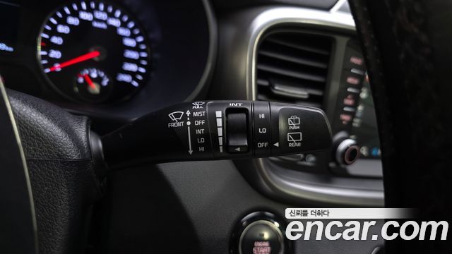 Kia Sorento 2018 — photo 35