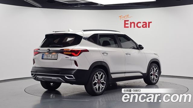 Kia Seltos 2021 — photo 2