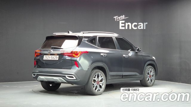 Kia Seltos 2020 — photo 2