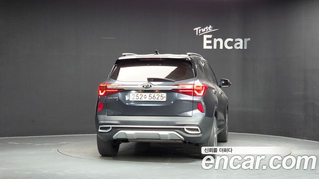 Kia Seltos 2020 — photo 4