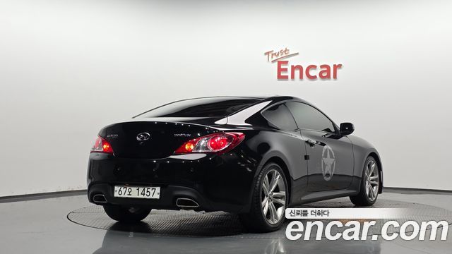 Hyundai Genesis 2010 — photo 2
