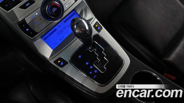 Hyundai Genesis 2010 — photo 12