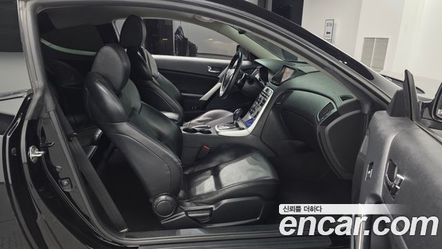 Hyundai Genesis 2010 — photo 17