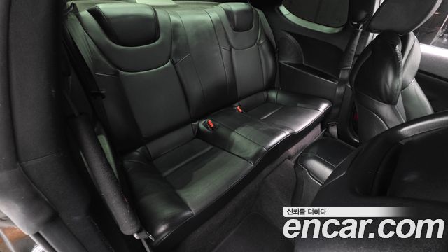 Hyundai Genesis 2010 — photo 18