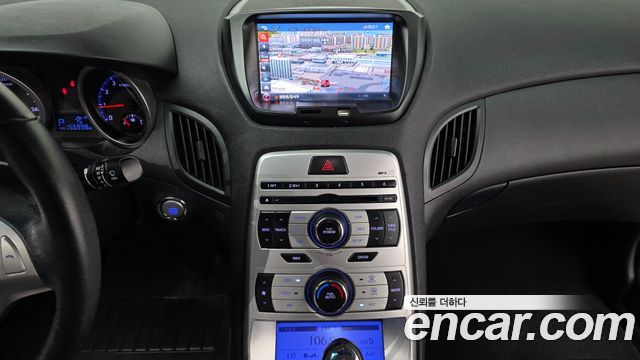 Hyundai Genesis 2010 — photo 21