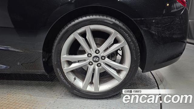 Hyundai Genesis 2010 — photo 7