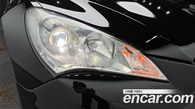 Hyundai Genesis 2010 — photo 8