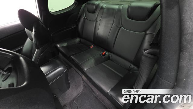 Hyundai Genesis 2010 — photo 16