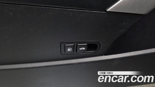 Hyundai Genesis 2010 — photo 30