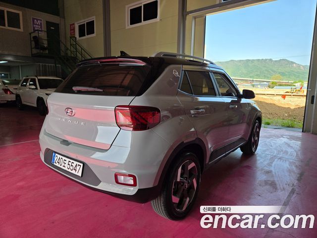 Hyundai Venue 2025 — photo 2