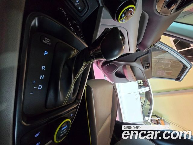 Hyundai Venue 2025 — photo 9
