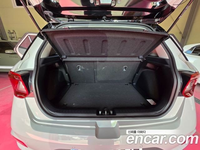 Hyundai Venue 2025 — photo 20