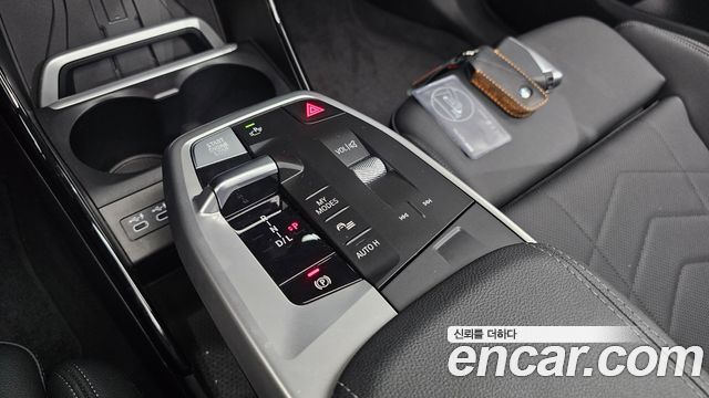 BMW 2-Series 2023 — photo 12