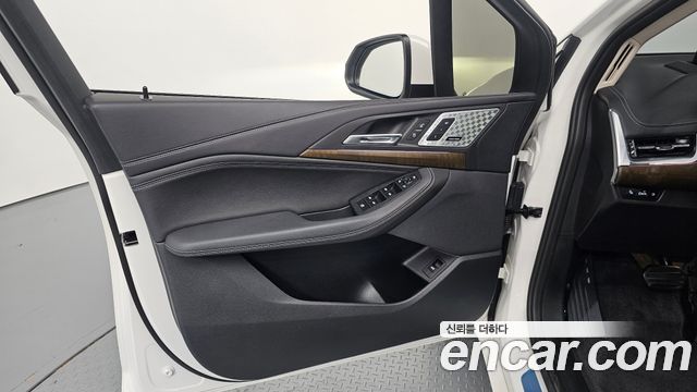 BMW 2-Series 2023 — photo 14