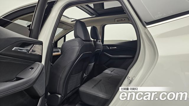 BMW 2-Series 2023 — photo 16