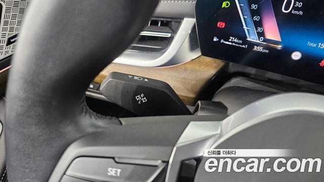 BMW 2-Series 2023 — photo 36