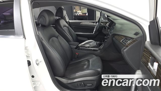 Hyundai Sonata 2016 — photo 17