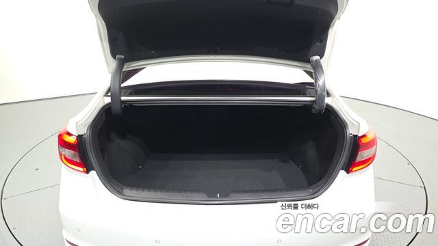 Hyundai Sonata 2016 — photo 26