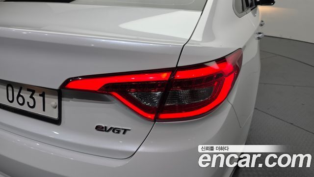 Hyundai Sonata 2016 — photo 9