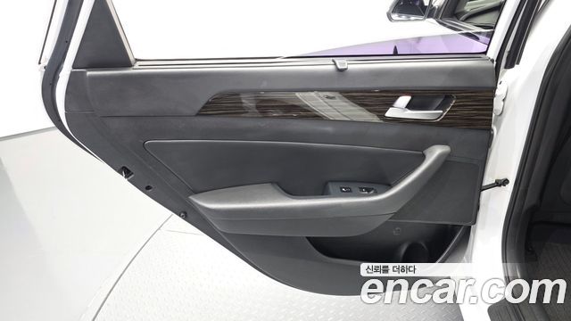 Hyundai Sonata 2016 — photo 15