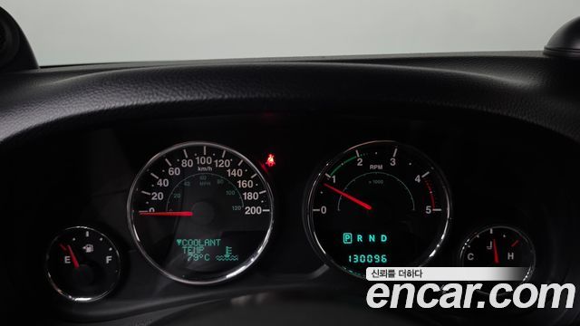 Jeep Wrangler 2014 — photo 8