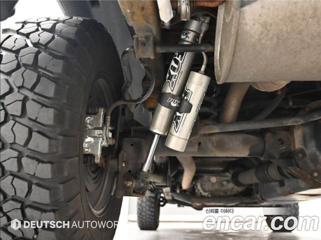 Jeep Wrangler 2014 — photo 11