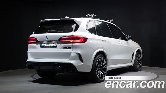 BMW X5M 2021 — photo 2