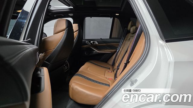 BMW X5M 2021 — photo 18