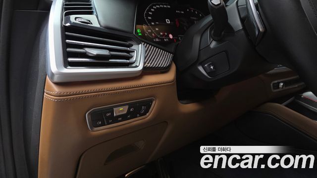 BMW X5M 2021 — photo 24
