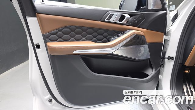 BMW X5M 2021 — photo 14