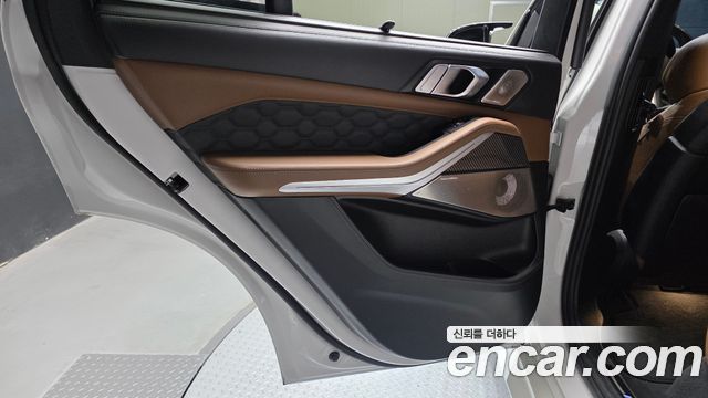 BMW X5M 2021 — photo 15