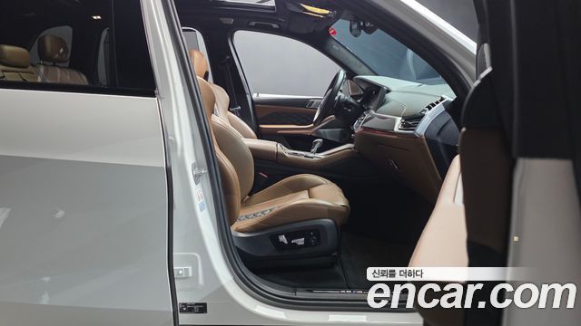 BMW X5M 2021 — photo 16