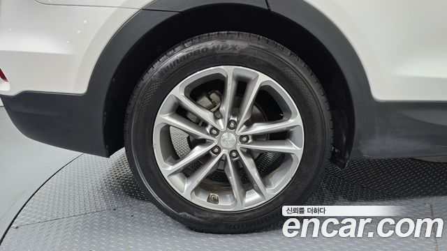 Hyundai Santafe 2016 — photo 5