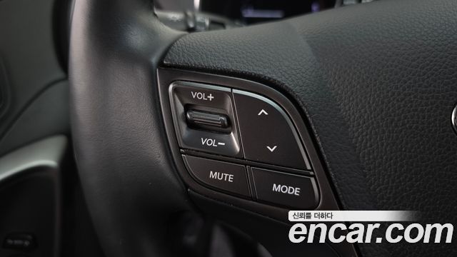 Hyundai Santafe 2016 — photo 25