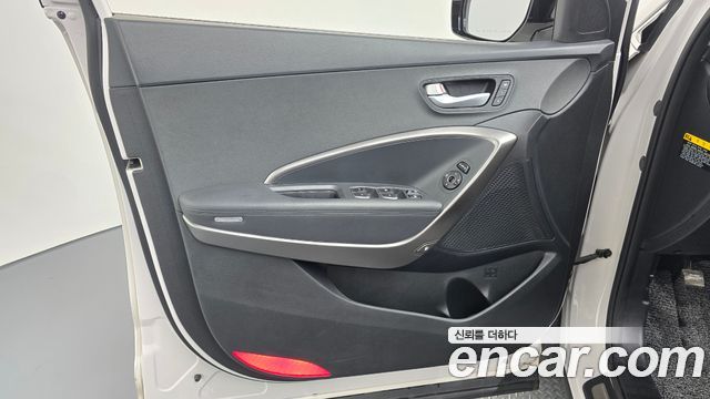 Hyundai Santafe 2016 — photo 14