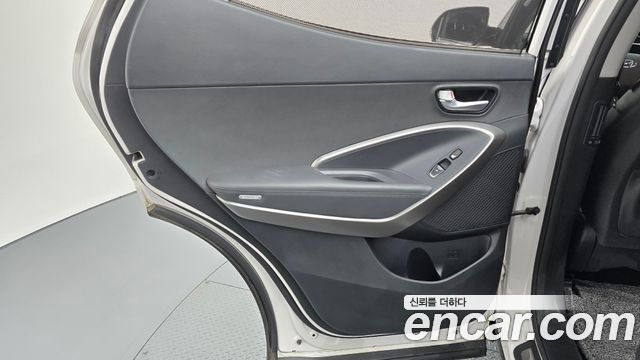 Hyundai Santafe 2016 — photo 15